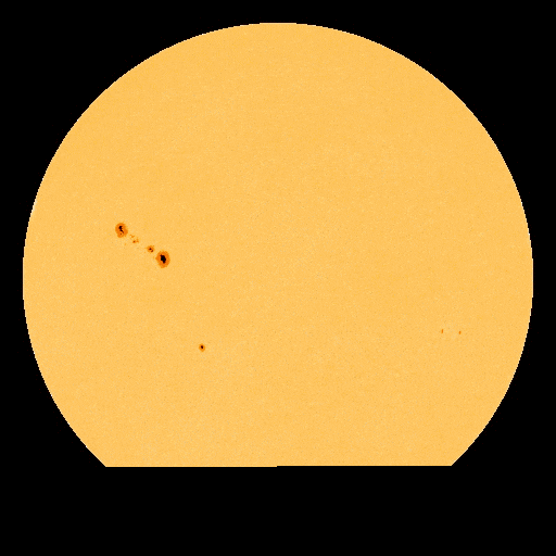 Esteso gruppo di macchie solari AR 2673